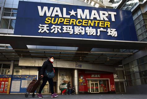 walmart closing stores in china.